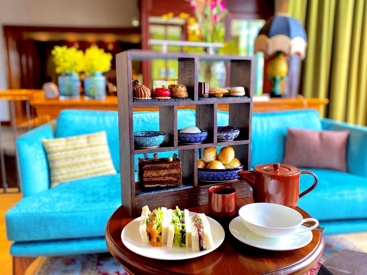 Das James Flensburg Bagian luar foto Afternoon tea at the Imperial Hotel, Hanoi, Vietnam