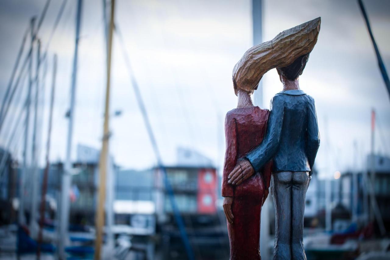 Das James Flensburg Bagian luar foto The Harbourside