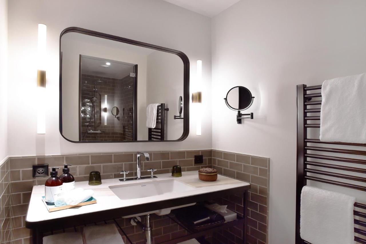 Das James Flensburg Bagian luar foto Bathroom