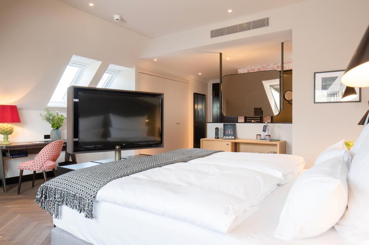 Das James Flensburg Bagian luar foto Deluxe room