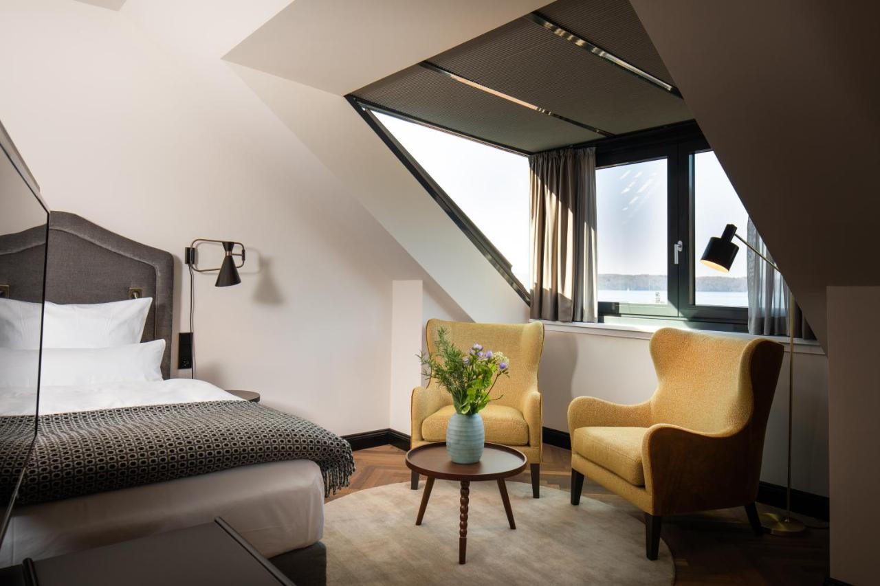 Das James Flensburg Bagian luar foto A room at the Hotel